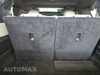 2025 Land Rover Range Rover SE LWB w/7-Passenger Seating - miniatura 17