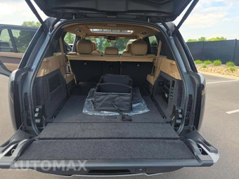 2025 Land Rover Range Rover SE LWB w/7-Passenger Seating – miniatura 11