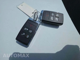 2025 Land Rover Range Rover SE LWB w/7-Passenger Seating - miniatura 8