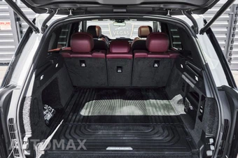 2025 Land Rover Range Rover SE - miniatura 14