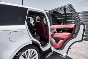 2025 Land Rover Range Rover SE - miniatura 23