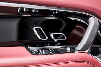 2025 Land Rover Range Rover SE - miniatura 30