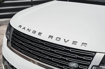 2025 Land Rover Range Rover SE - miniatura 7