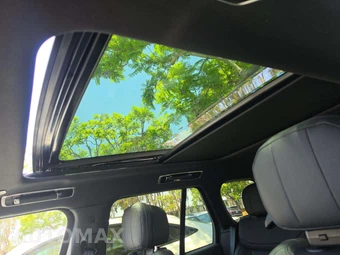 2025 Land Rover Range Rover SE – miniatura 11