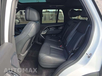 2025 Land Rover Range Rover SE - miniatura 10