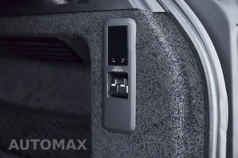 2025 Land Rover Range Rover SE - miniatura 16