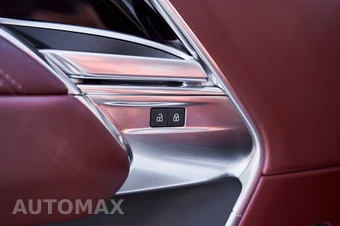 2025 Land Rover Range Rover SE - miniatura 32