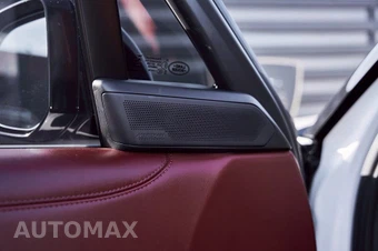 2025 Land Rover Range Rover SE - miniatura 33
