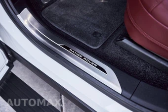 2025 Land Rover Range Rover SE - miniatura 35
