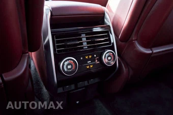 2025 Land Rover Range Rover SE - miniatura 48