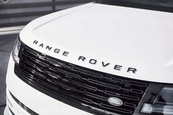 2025 Land Rover Range Rover SE - miniatura 7