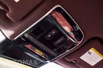 2025 Land Rover Range Rover SE - miniatura 76