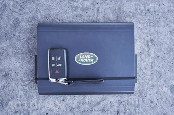 2025 Land Rover Range Rover SE - miniatura 78