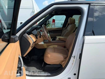 2025 Land Rover Range Rover SE - miniatura 17