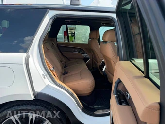 2025 Land Rover Range Rover SE - miniatura 27