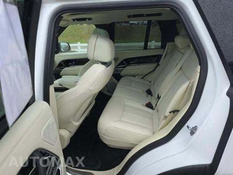 2025 Land Rover Range Rover SE – miniatura 13