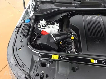 2025 Land Rover Range Rover SE – miniatura 22