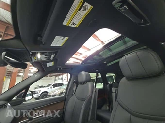 2025 Land Rover Range Rover SE – miniatura 11