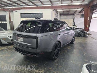 2025 Land Rover Range Rover SE – miniatura 3