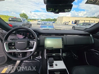 2025 Land Rover Range Rover SE - miniatura 11
