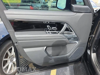 2025 Land Rover Range Rover SE - miniatura 9