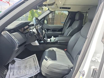 2025 Land Rover Range Rover SE – miniatura 13