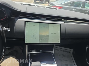 2025 Land Rover Range Rover SE – miniatura 24
