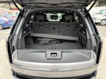 2025 Land Rover Range Rover SE - miniatura 10
