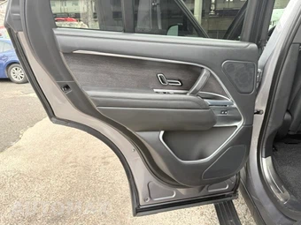 2025 Land Rover Range Rover SE - miniatura 19
