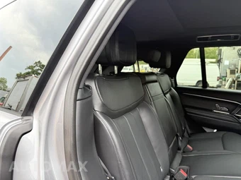 2025 Land Rover Range Rover SE - miniatura 25