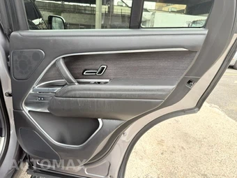2025 Land Rover Range Rover SE - miniatura 28