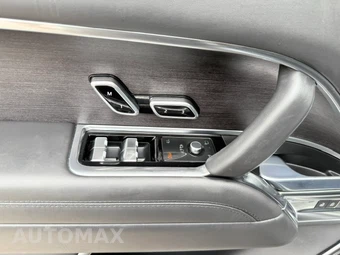2025 Land Rover Range Rover SE - miniatura 38
