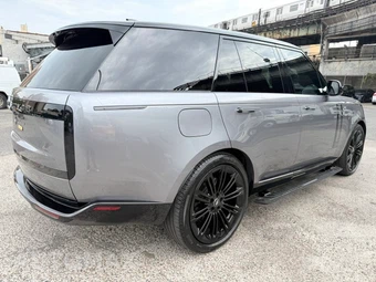 2025 Land Rover Range Rover SE - miniatura 7