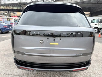 2025 Land Rover Range Rover SE - miniatura 9