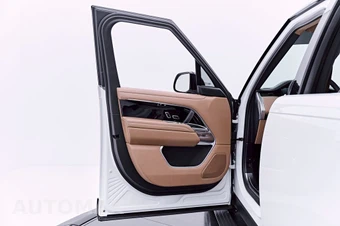 2025 Land Rover Range Rover SE - miniatura 31