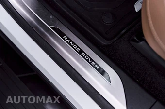 2025 Land Rover Range Rover SE - miniatura 38