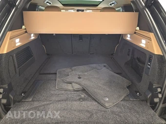 2025 Land Rover Range Rover SE – miniatura 16