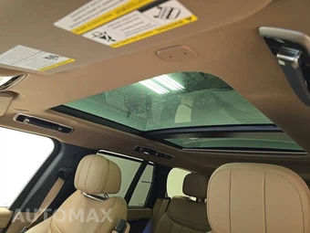 2025 Land Rover Range Rover SE – miniatura 17