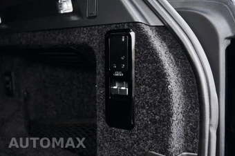 2025 Land Rover Range Rover SE - miniatura 16