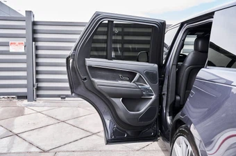 2025 Land Rover Range Rover SE - miniatura 25