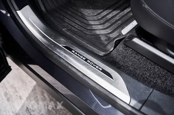 2025 Land Rover Range Rover SE - miniatura 34