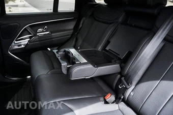 2025 Land Rover Range Rover SE - miniatura 48