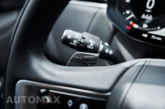 2025 Land Rover Range Rover SE - miniatura 54
