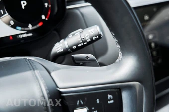 2025 Land Rover Range Rover SE - miniatura 57