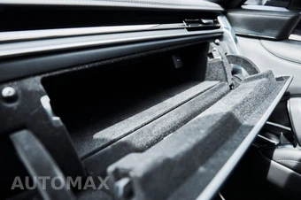 2025 Land Rover Range Rover SE - miniatura 73