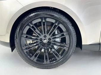 2025 Land Rover Range Rover SE - miniatura 37