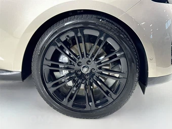 2025 Land Rover Range Rover SE - miniatura 40
