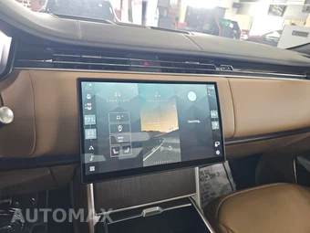 2025 Land Rover Range Rover SE – miniatura 11