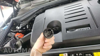 2025 Land Rover Range Rover SE – miniatura 18