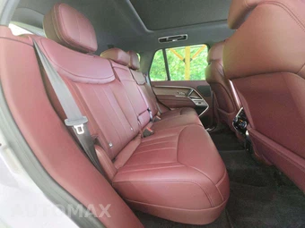 2025 Land Rover Range Rover SE – miniatura 16